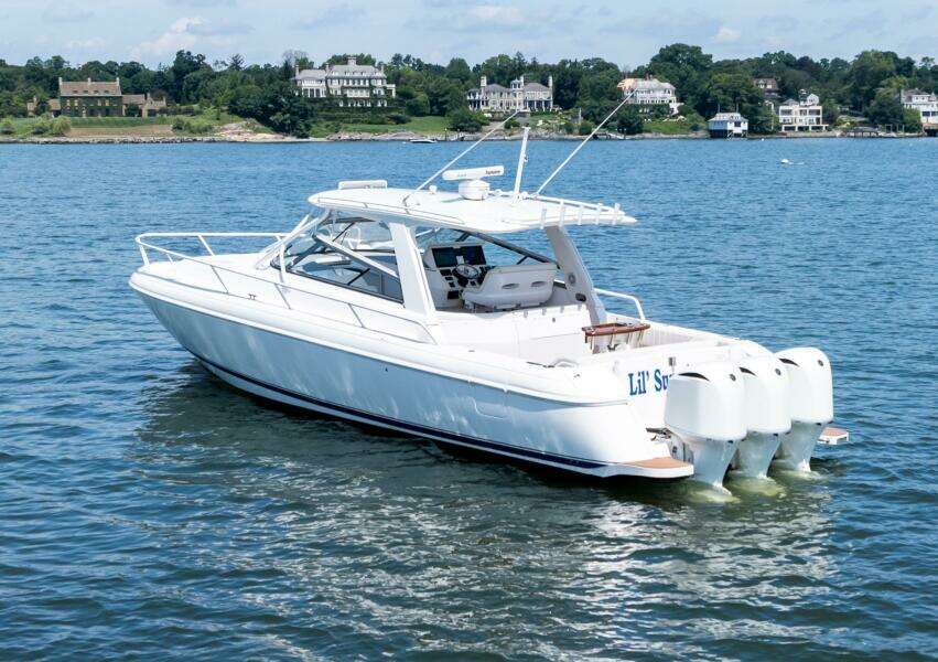 2015 Intrepid 430 Sport Yacht