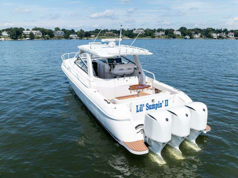 2015 Intrepid 430 Sport Yacht