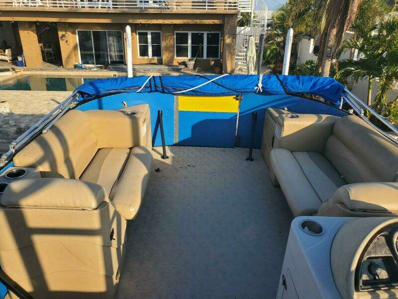 2021 Bahama Commercial Grade Tri-Too