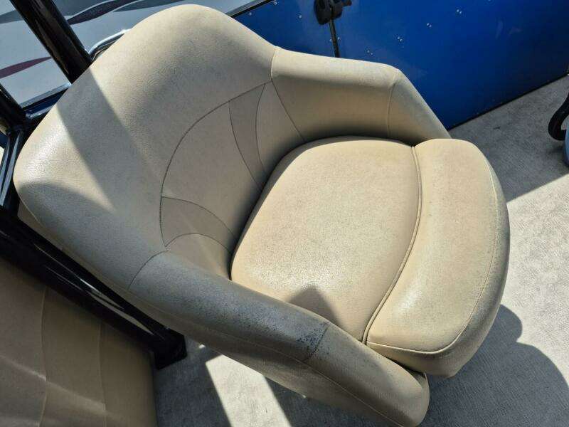 2021 Bahama Commercial Grade Tri-Too