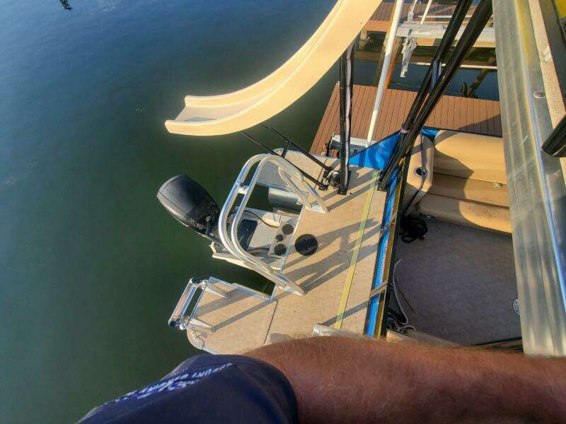 2021 Bahama Commercial Grade Tri-Too