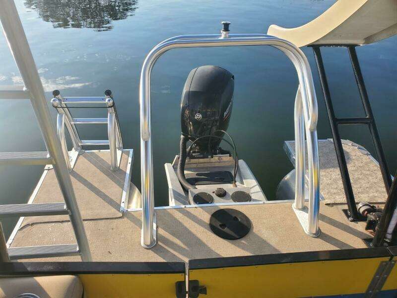 2021 Bahama Commercial Grade Tri-Too