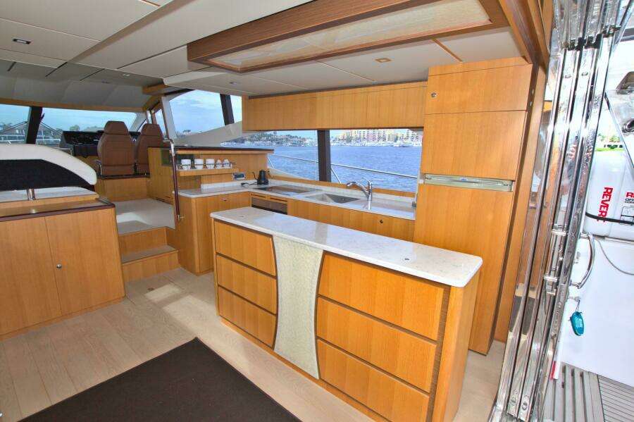 2015 Dyna Yachts 60 Pilothouse Motoryacht