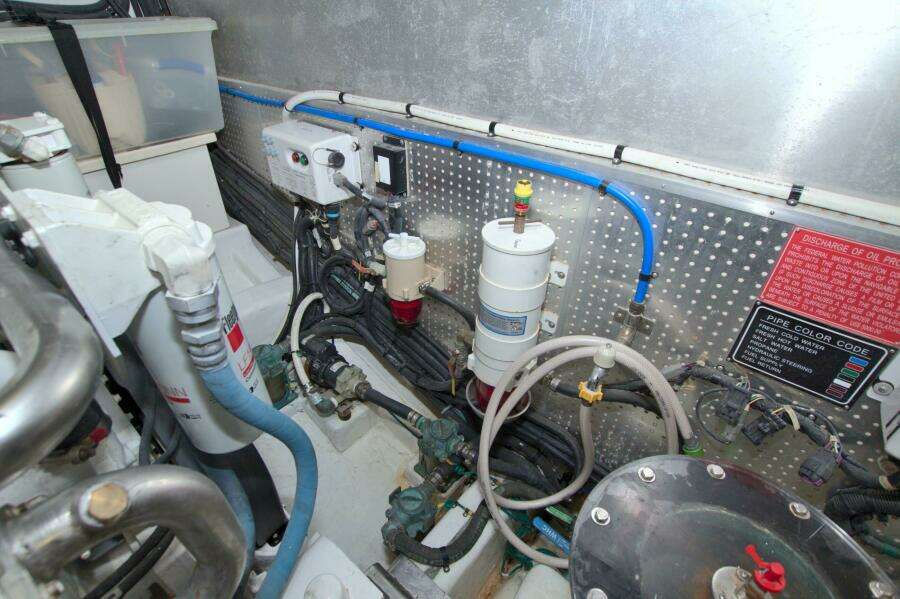 2015 Dyna Yachts 60 Pilothouse Motoryacht