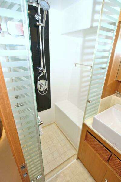 2015 Dyna Yachts 60 Pilothouse Motoryacht