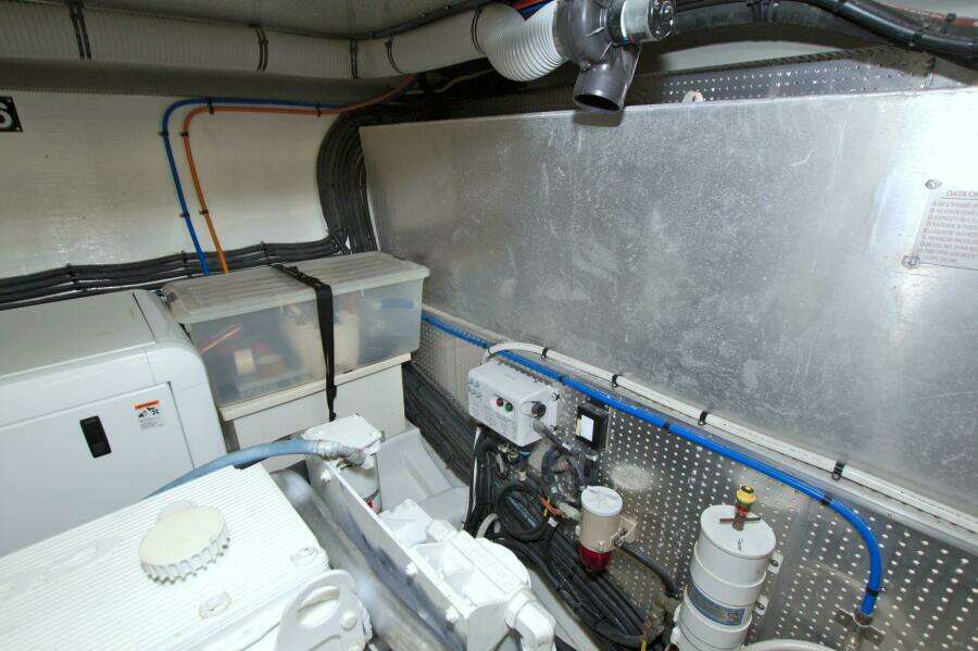 2015 Dyna Yachts 60 Pilothouse Motoryacht