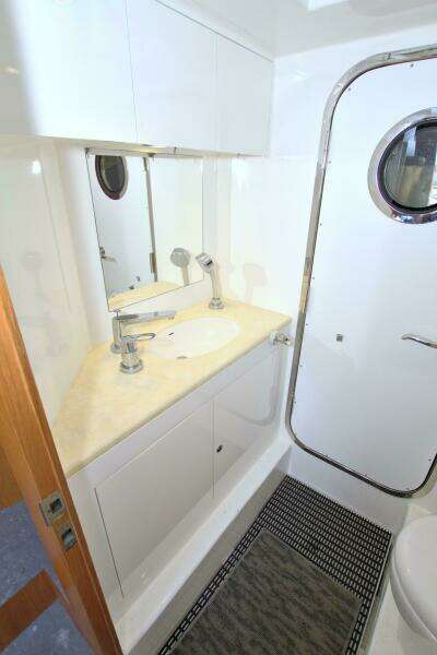 2015 Dyna Yachts 60 Pilothouse Motoryacht