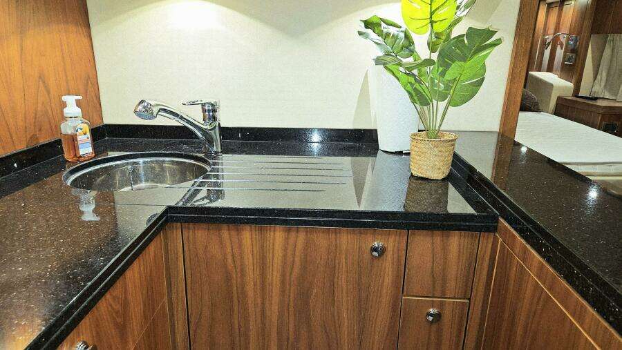 2012 Sunseeker 53 Manhattan