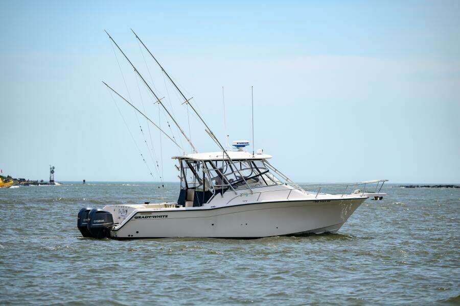 2003 Grady-White 330 Express