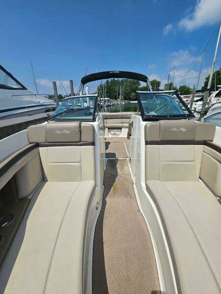 2012 Sea Ray 250 SLX