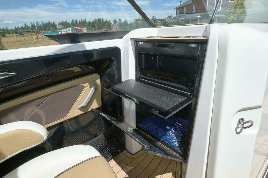 2023 Yamaha Boats 252S