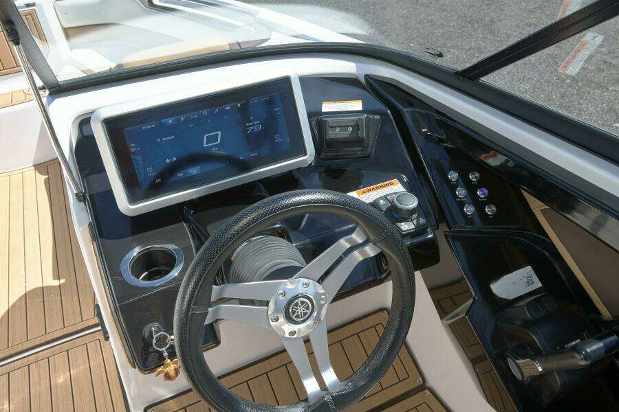 2023 Yamaha Boats 252S