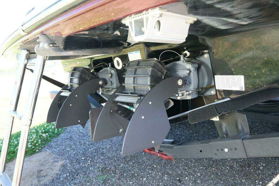 2023 Yamaha Boats 252S