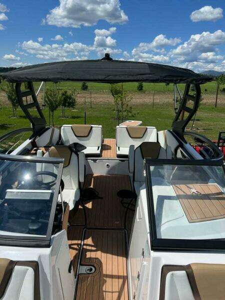 2023 Yamaha Boats 252S
