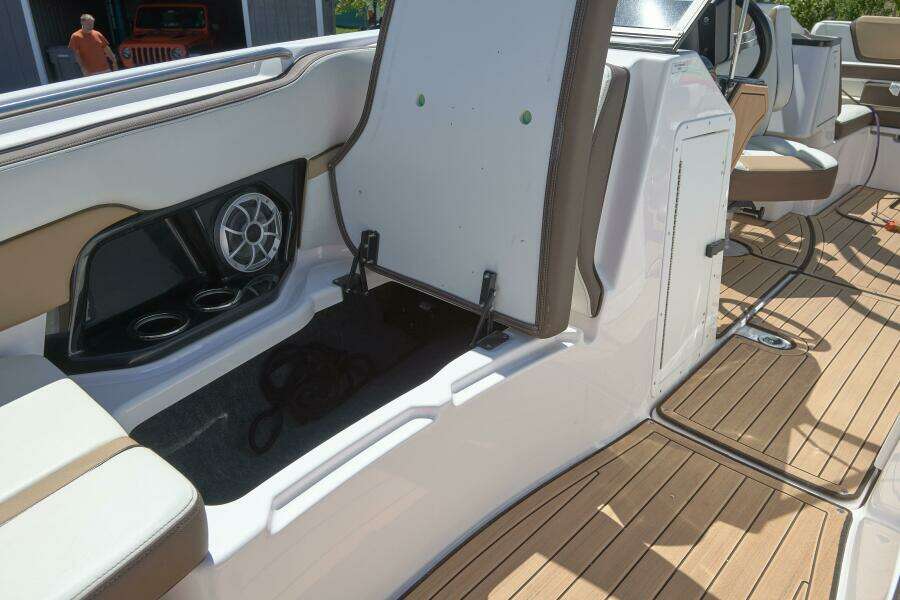 2023 Yamaha Boats 252S