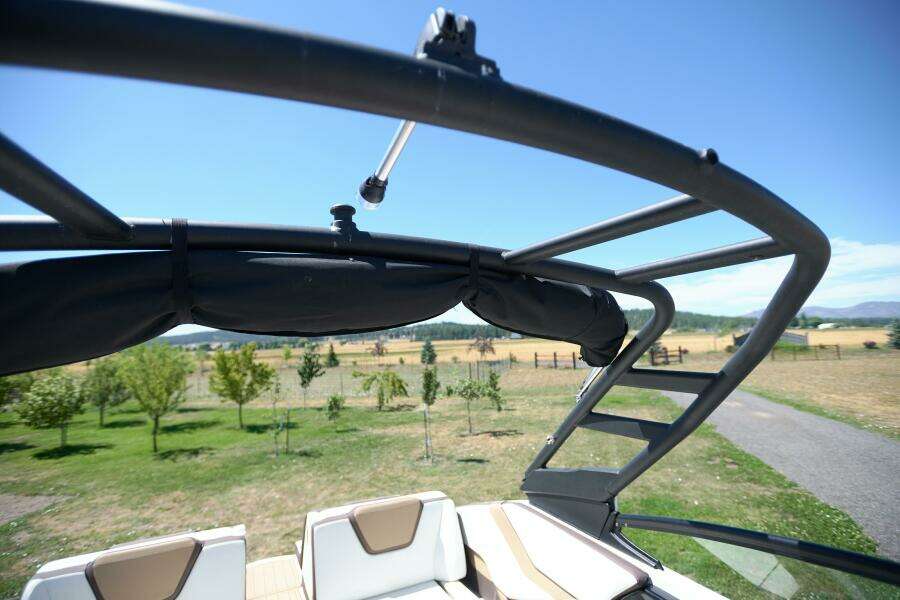 2023 Yamaha Boats 252S