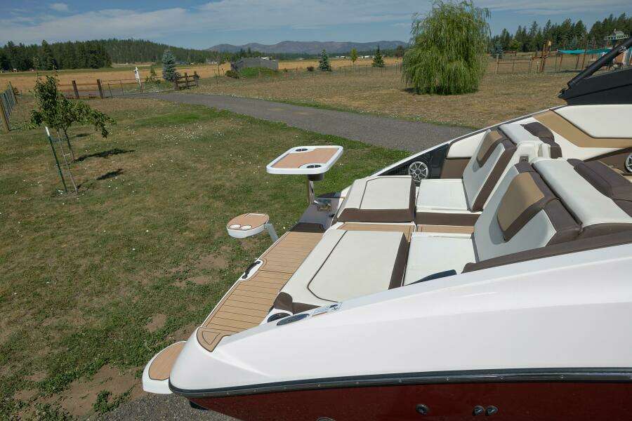 2023 Yamaha Boats 252S