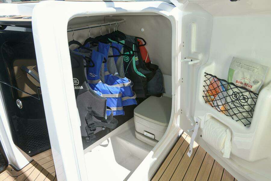 2023 Yamaha Boats 252S