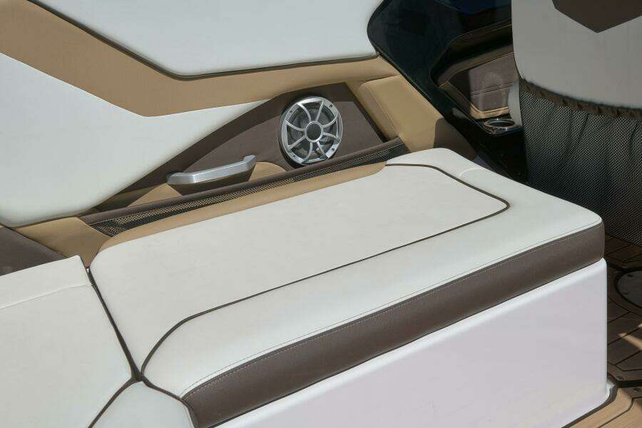 2023 Yamaha Boats 252S