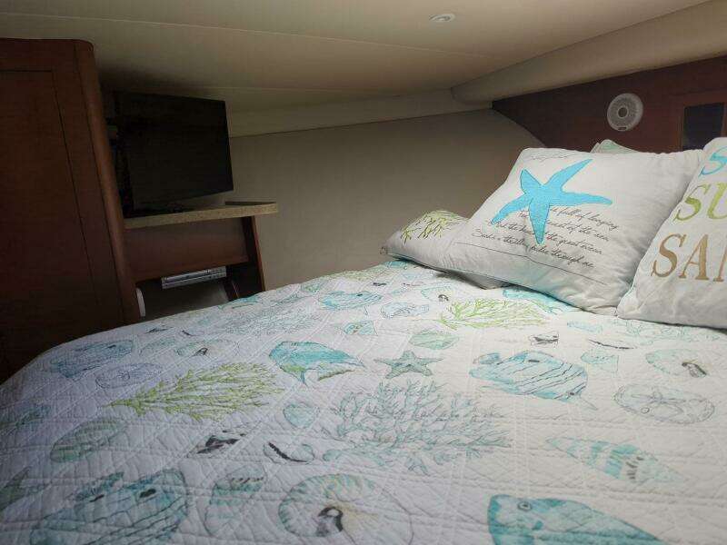 2005 Luhrs 36 Convertible