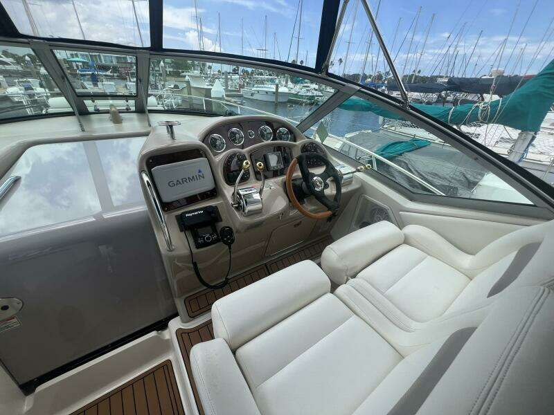 2003 Sea Ray 320 Sundancer