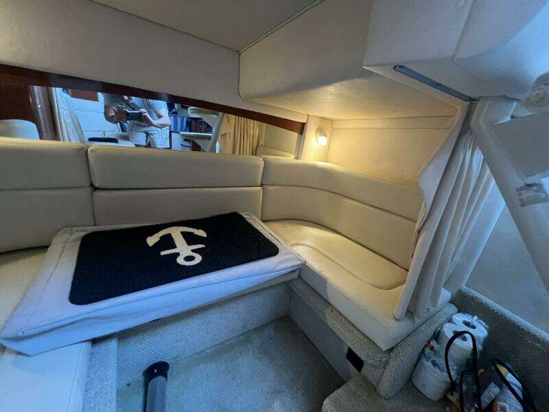 2003 Sea Ray 320 Sundancer