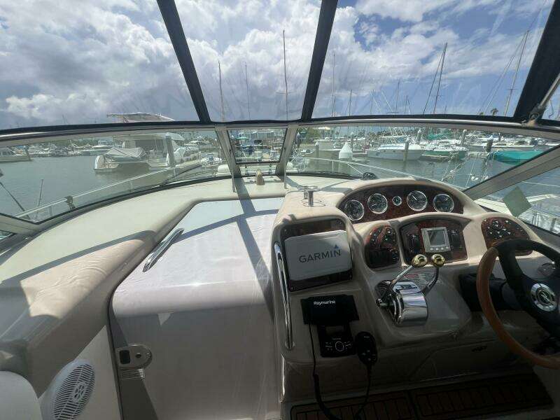 2003 Sea Ray 320 Sundancer