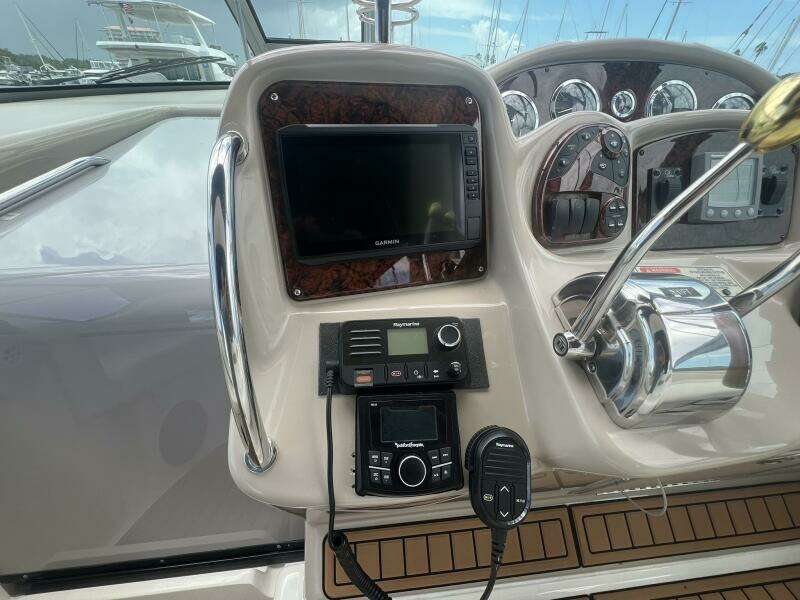 2003 Sea Ray 320 Sundancer