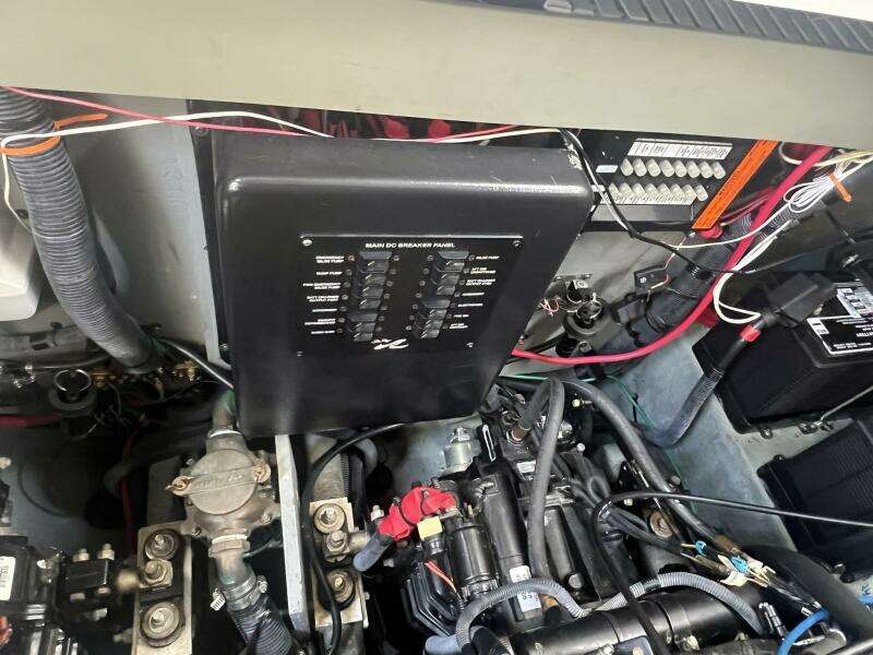 2003 Sea Ray 320 Sundancer