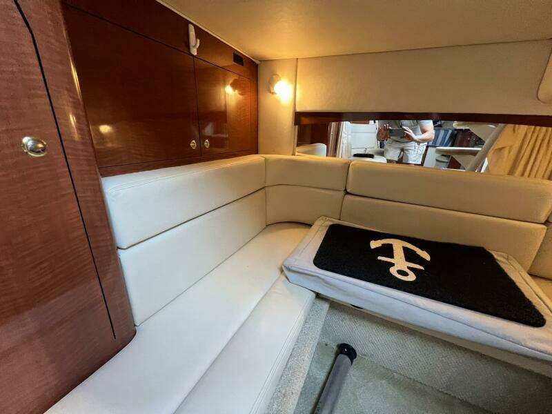 2003 Sea Ray 320 Sundancer