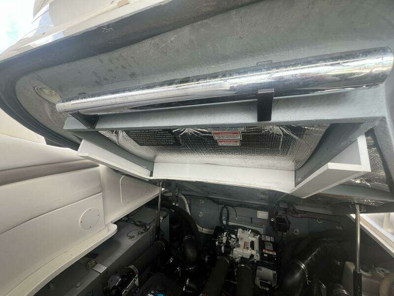 2003 Sea Ray 320 Sundancer