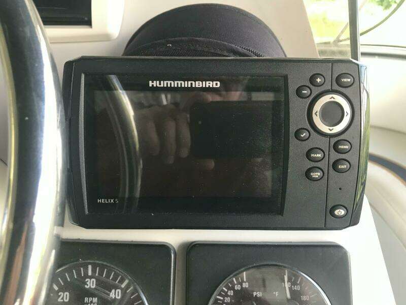 34 ft Mainship - Hummingbird Helix 5 GPS Chartplotter
