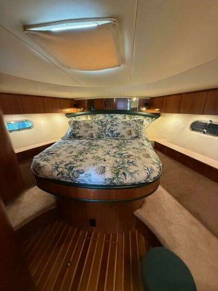 2000 Tiara Yachts 5200 Express