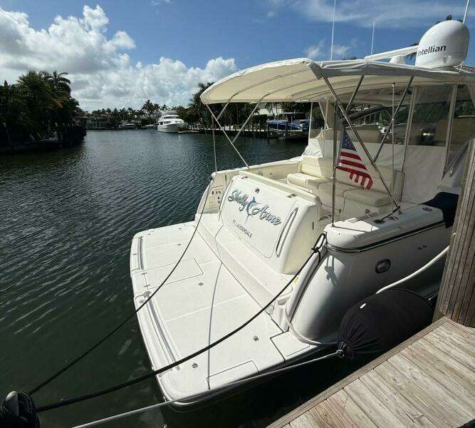 2000 Tiara Yachts 5200 Express