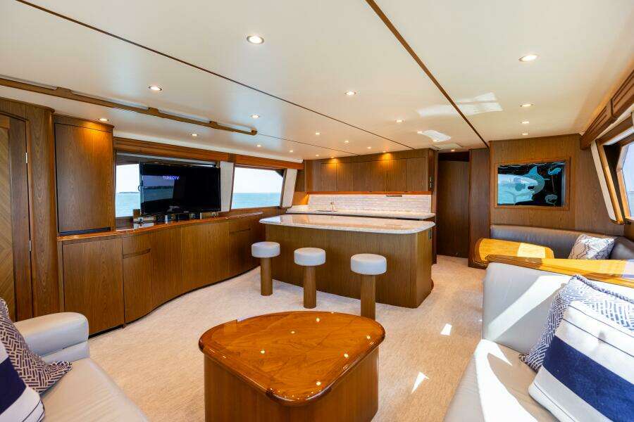 2011 Viking 70 Convertible