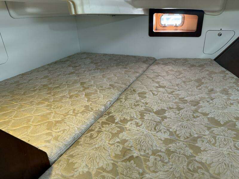 2006 Beneteau Oceanis 343