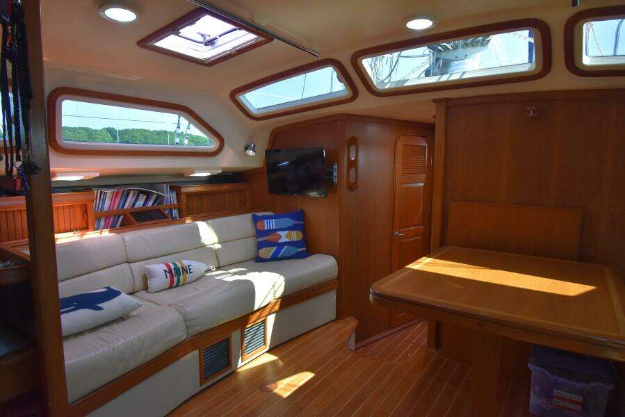 2004 Island Packet 485