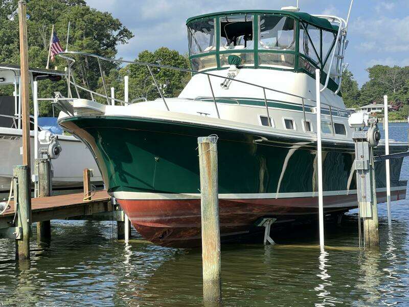 1996 Albin 32+2 Command Bridge