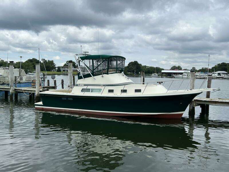1996 Albin 32+2 Command Bridge