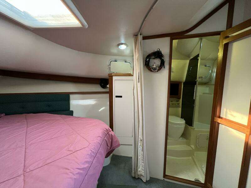 1996 Albin 32+2 Command Bridge