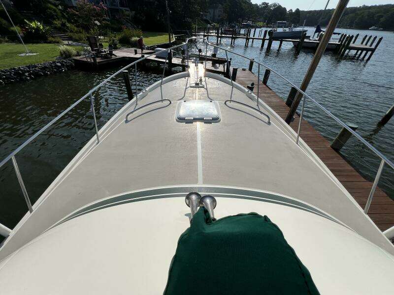 1996 Albin 32+2 Command Bridge