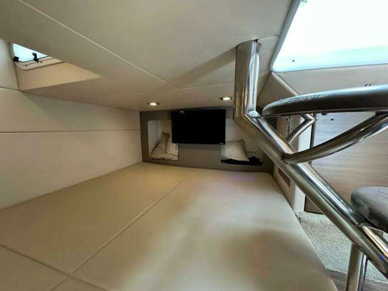 2019 Formula 350 Crossover Bowrider