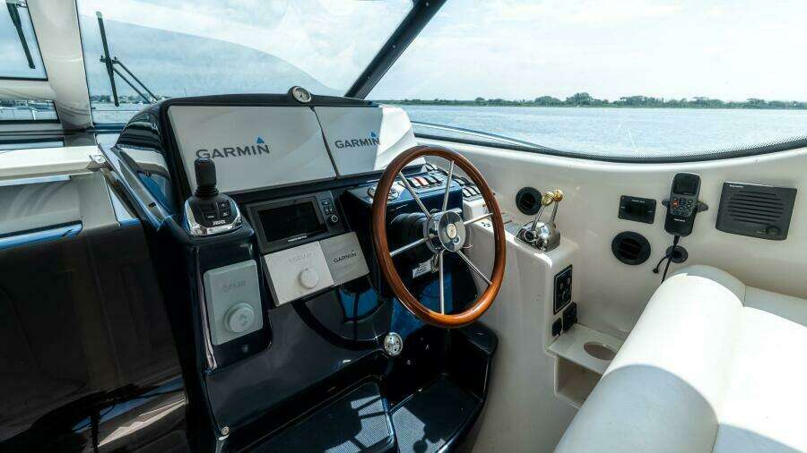 2007 Tiara Yachts 4300 Sovran