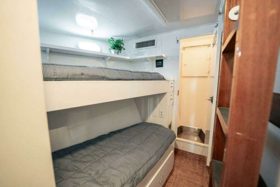 1964 Burger 64 Motor Yacht