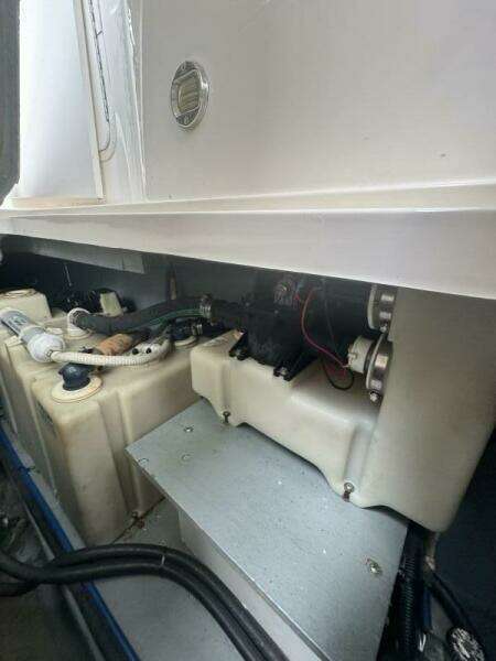 Searenity holding tank