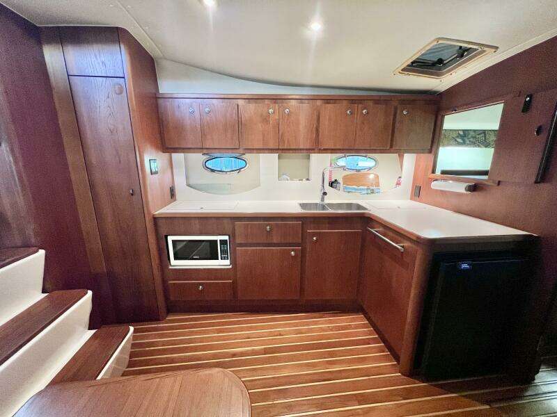 1998 Tiara Yachts 3500 Express