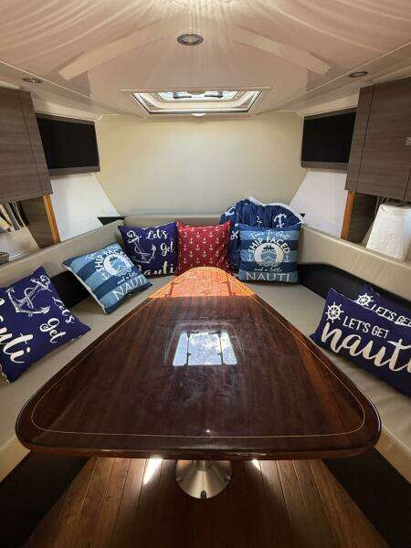 2013 Pursuit 365 SCI