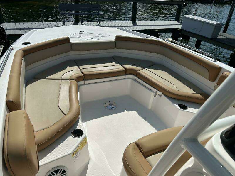 2023 NauticStar 231 Hybrid