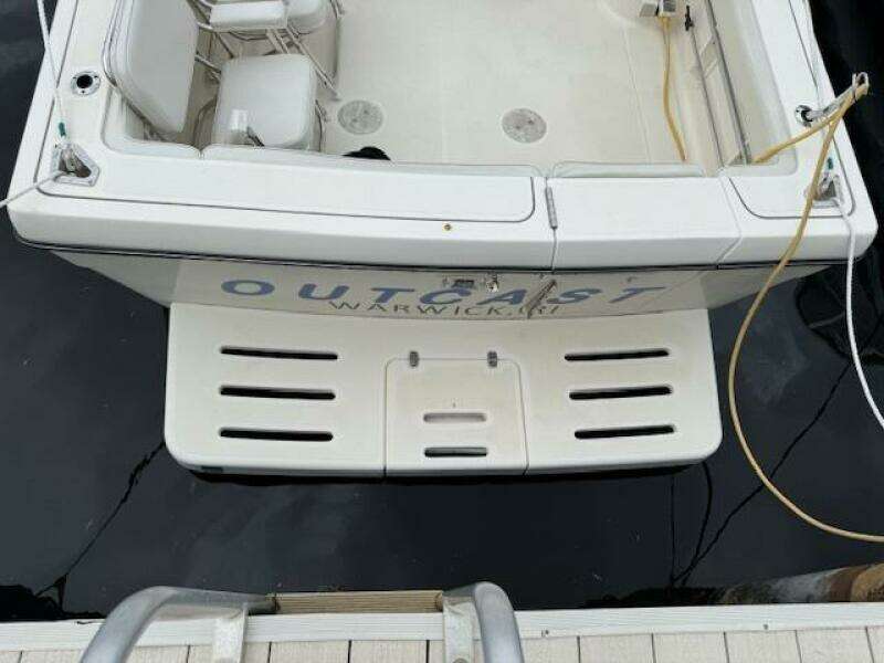 2002 Pursuit 3000 Express