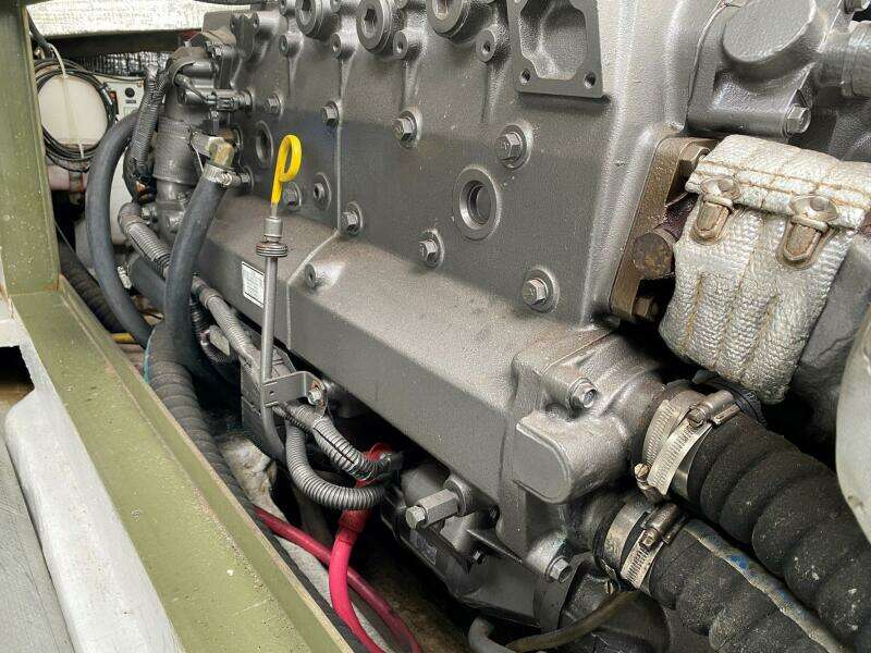 2006 MJM 34z Express HT